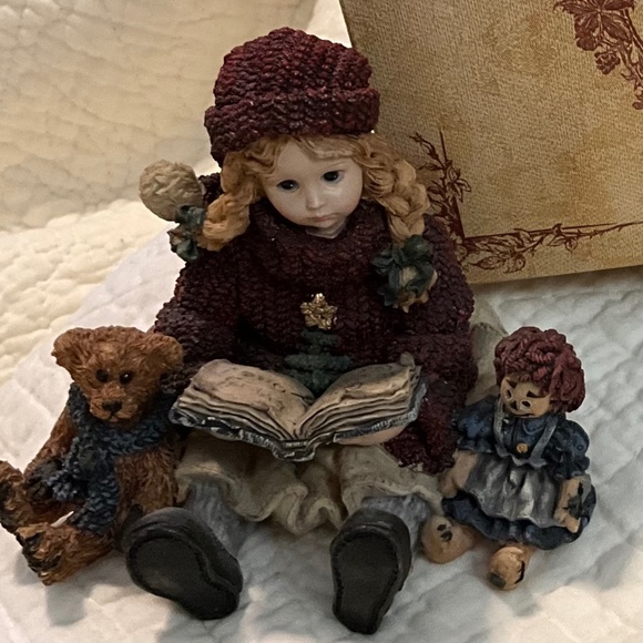 Yesterday's Child "MEGAN WITH ELLIOT & ANNIE’’ - Picture 1 of 14